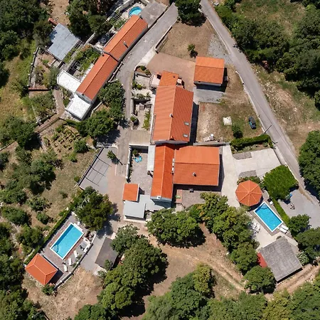 With Pool In 45280 Villa Grižane